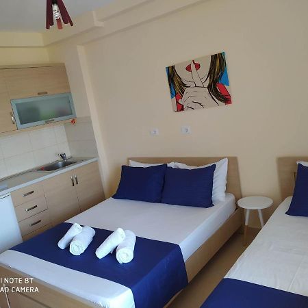 Summer Life Apartments Sarande Bagian luar foto
