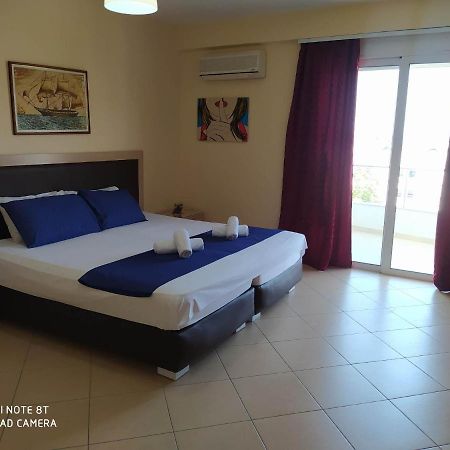 Summer Life Apartments Sarande Bagian luar foto