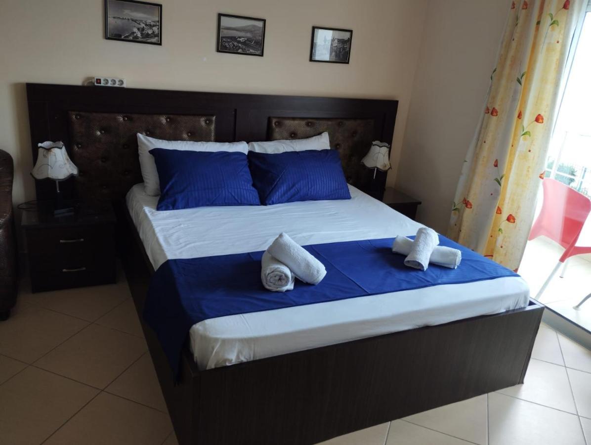 Summer Life Apartments Sarande Bagian luar foto