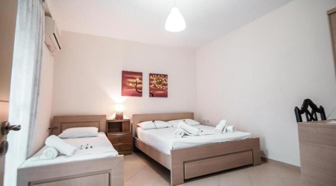 Summer Life Apartments Sarande Bagian luar foto