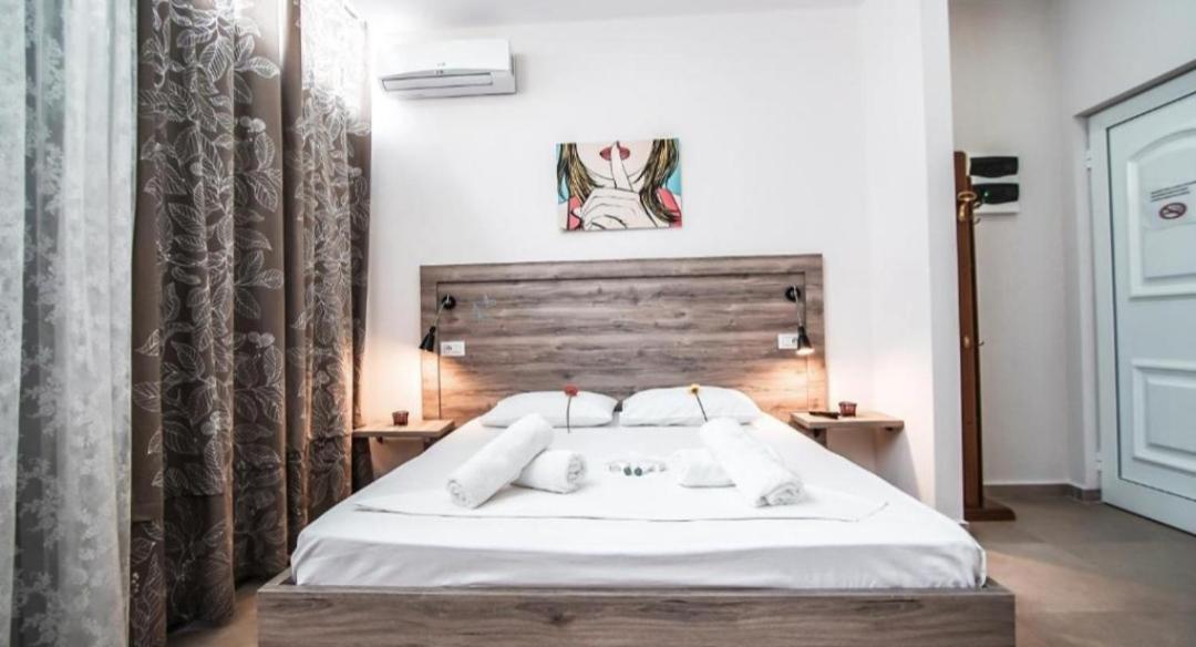 Summer Life Apartments Sarande Bagian luar foto