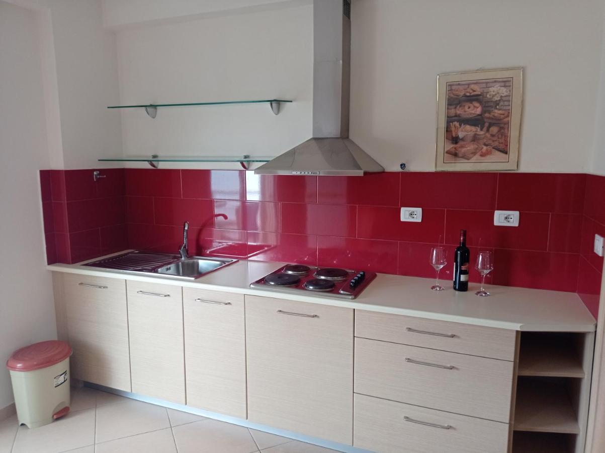 Summer Life Apartments Sarande Bagian luar foto