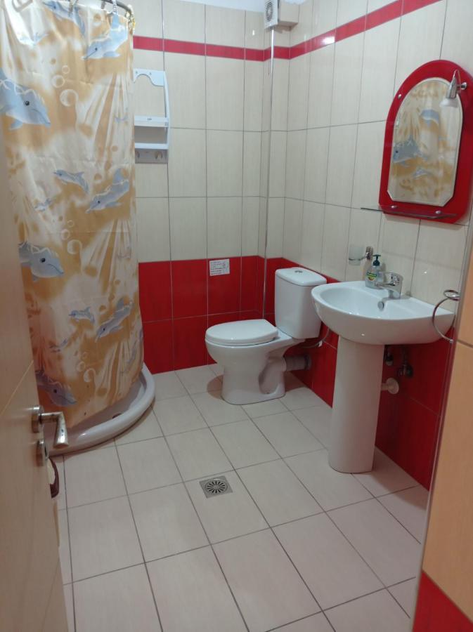 Summer Life Apartments Sarande Bagian luar foto