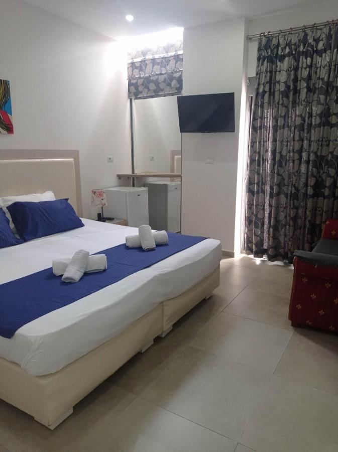 Summer Life Apartments Sarande Bagian luar foto