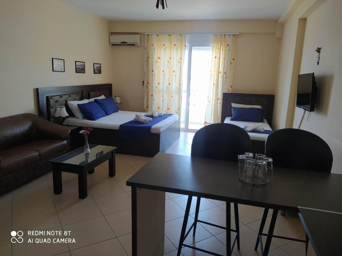 Summer Life Apartments Sarande Bagian luar foto