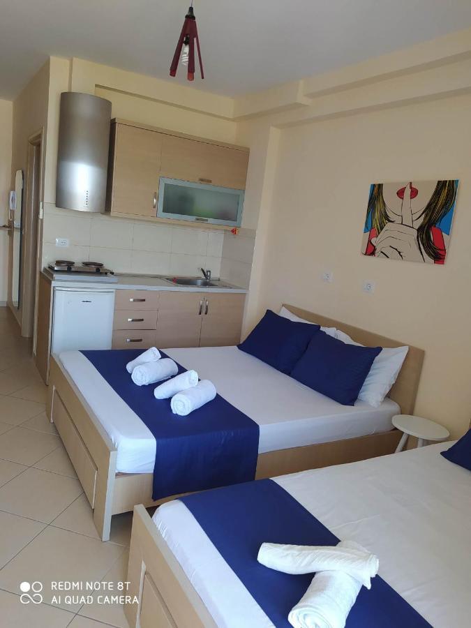 Summer Life Apartments Sarande Bagian luar foto